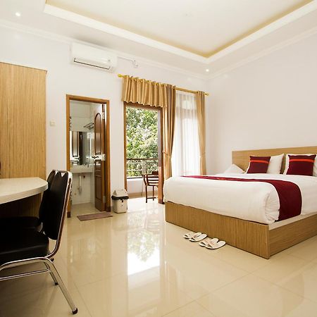 Banua Raya Homestay Γιογκιακάρτα Εξωτερικό φωτογραφία