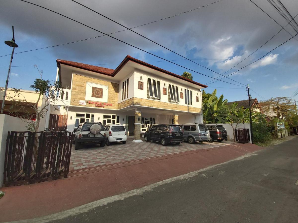 Banua Raya Homestay Γιογκιακάρτα Εξωτερικό φωτογραφία